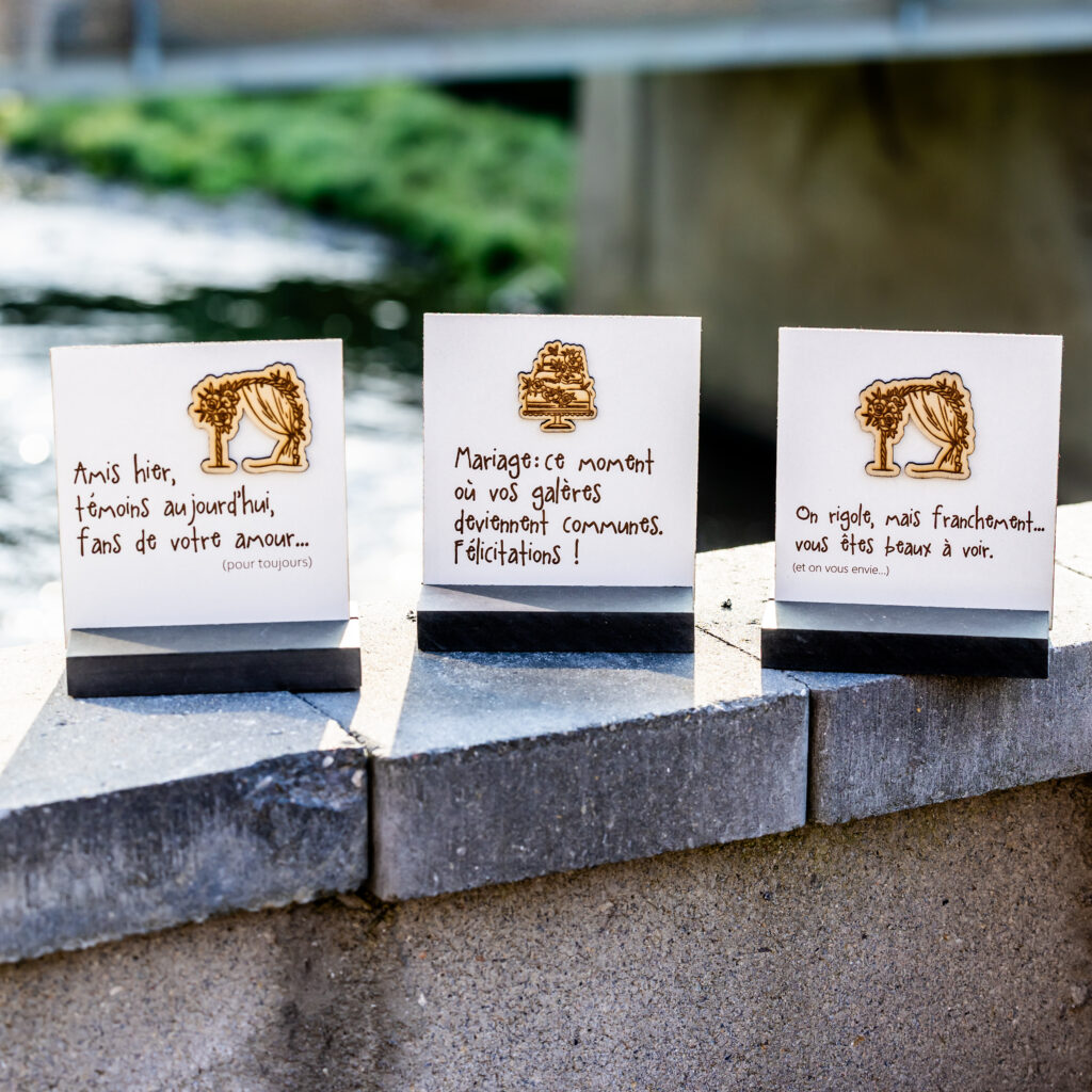 Plaques humoristiques en bois gravé - citations drôles et cadeaux originaux