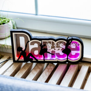 Lampe décorative danse classique en bois découpé au laser avec silhouettes de danseuses et éclairage LED