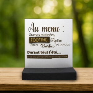 Carte en bois Au menu – cadeau professeur fin d’année humoristique et artisanal (version foncée)