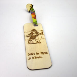 Marque-page manga en bois