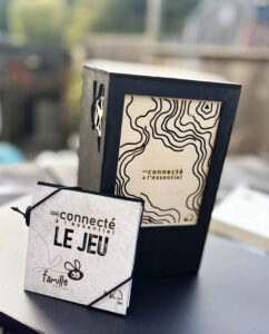 Prison à GSM ONDES en bois avec jeu de cartes édition Famille